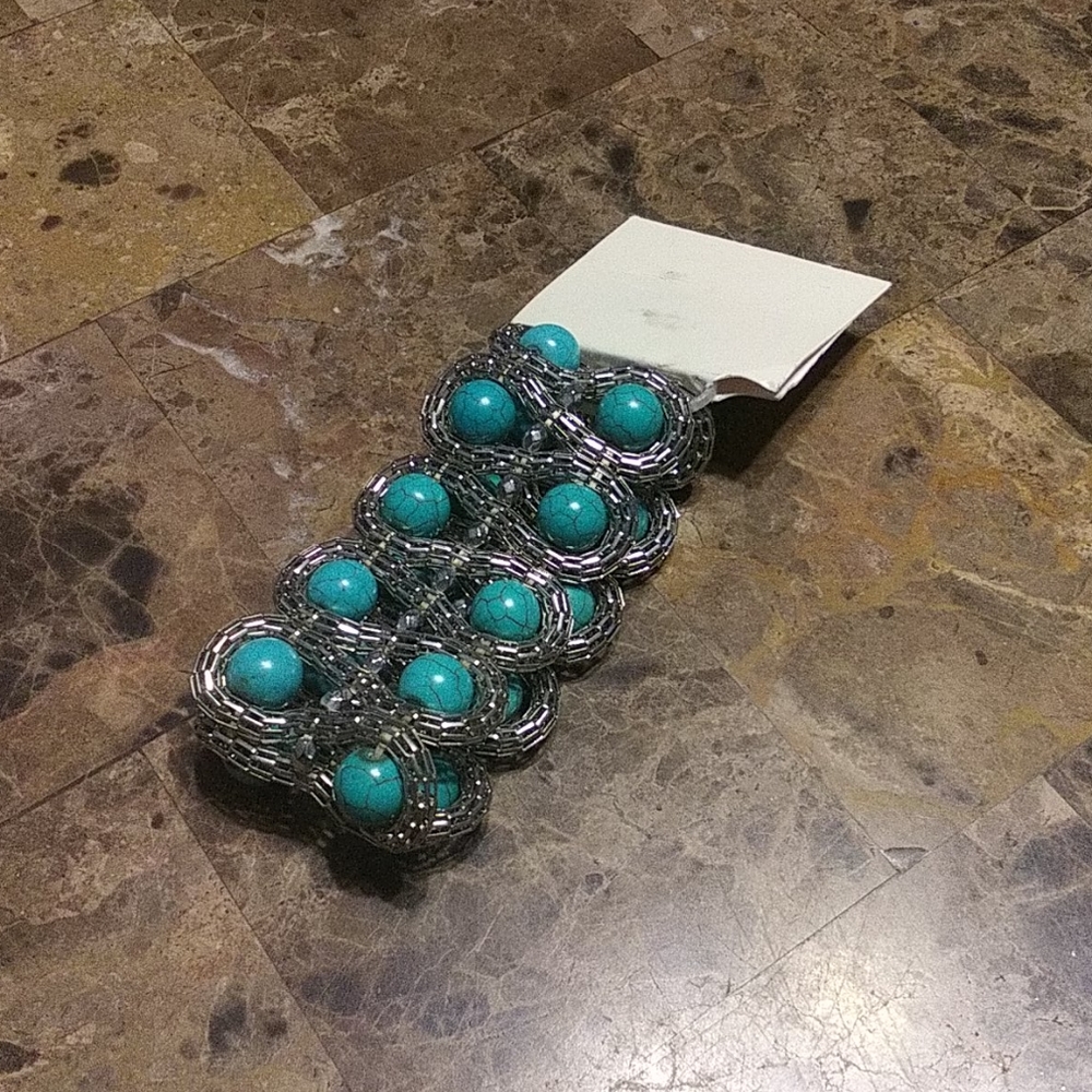 Chunky bracelet blue faux turqoiuse stretch
